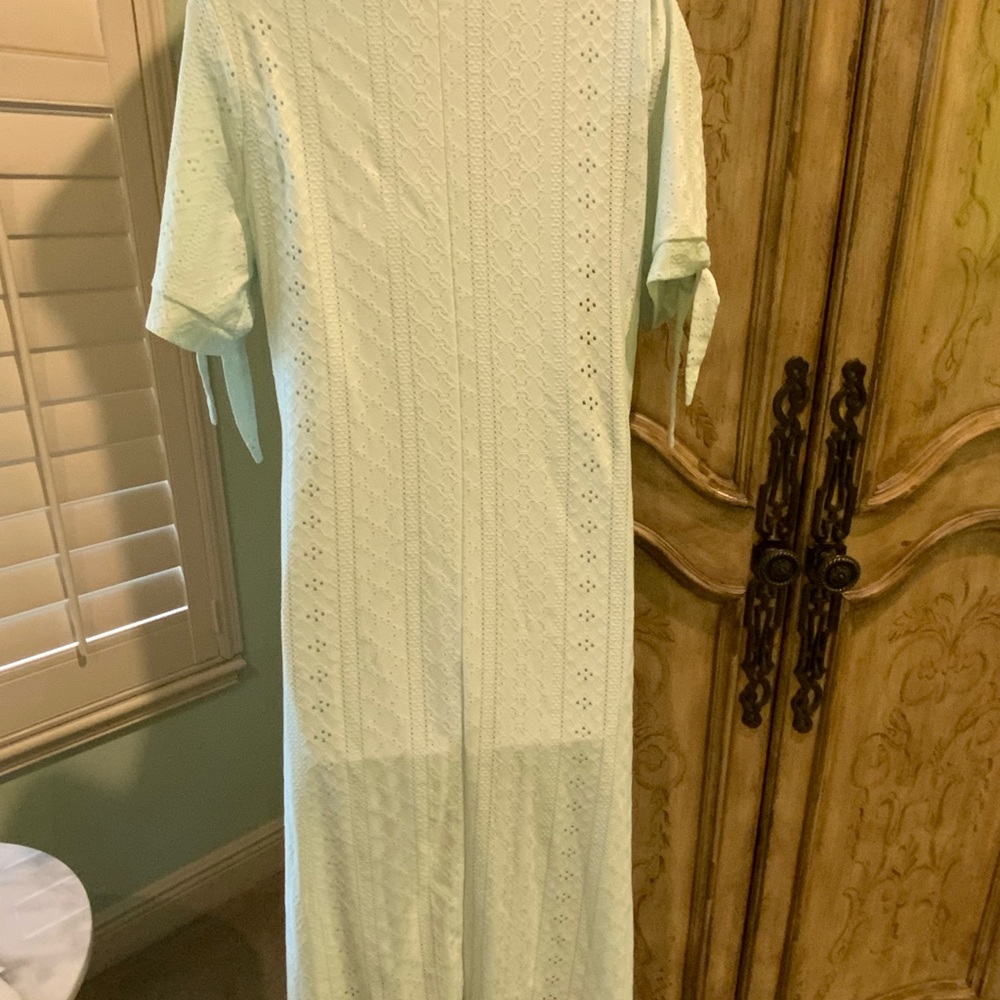 Light Green Eyelet Maxi Lounge Dress Size Small - Picture 2 of 8